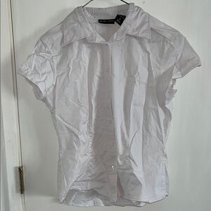 White blouse women’s Shirt (s)